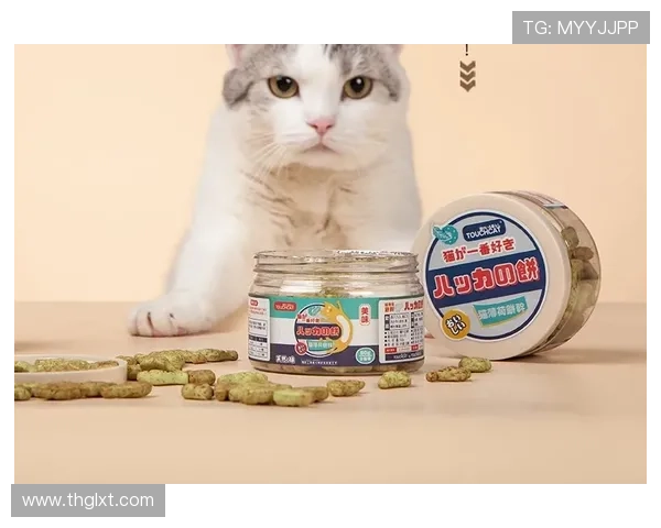 掌敏洁家的猫喝依云，她本人赛前啃压缩饼干？