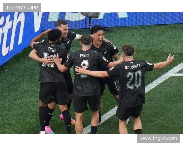 新西兰2-2伊朗后，马克斯·克罗科姆门前表现争议